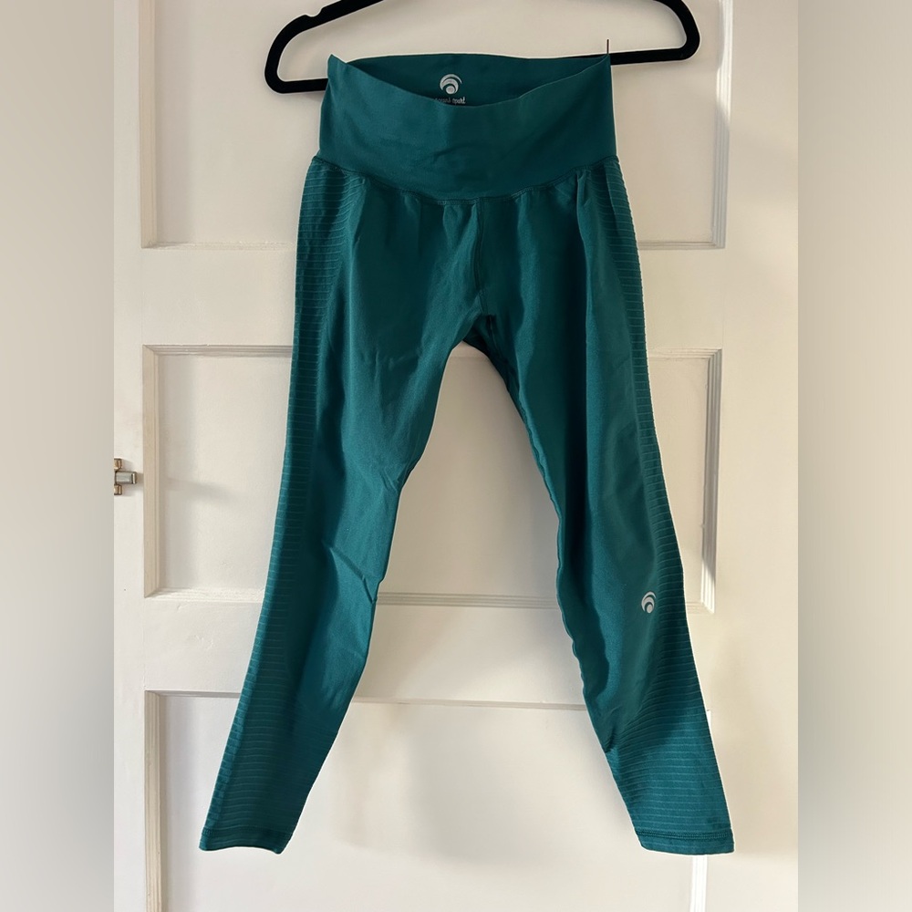 Oceans Apart green leggings